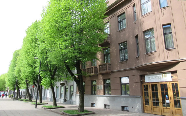 Hotel Metropolis