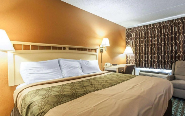 Econo Lodge Chattanooga Northeast - Ooltewah