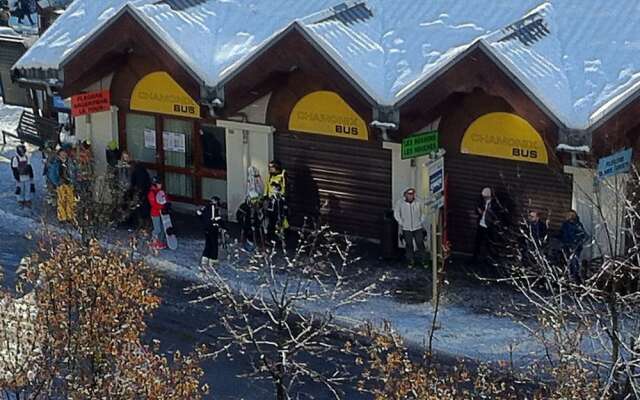 Chamonix Centre Holiday Cromotherapy 1