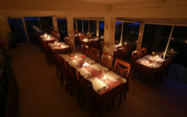 The Cliff Resort