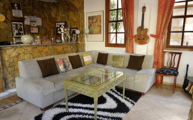 Dantel Pension