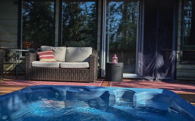 Auberge Kicking Horse Guest House