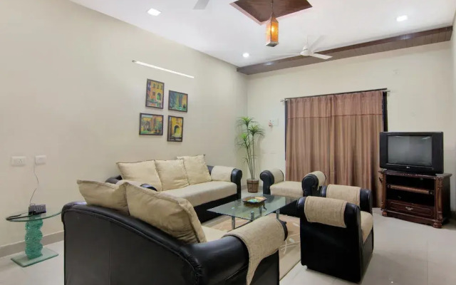OYO 45 SilverKey Gachibowli