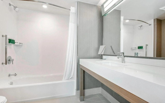 Courtyard by Marriott Raleigh Cary/Parkside Town Commons