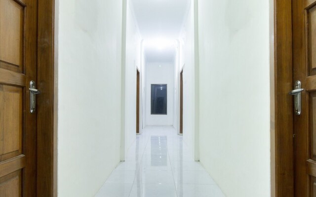 Griya Hanum Syariah by OYO Rooms