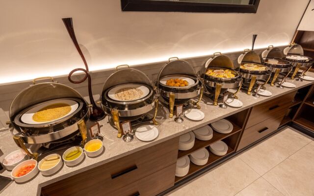 Skyline Hotel & suites