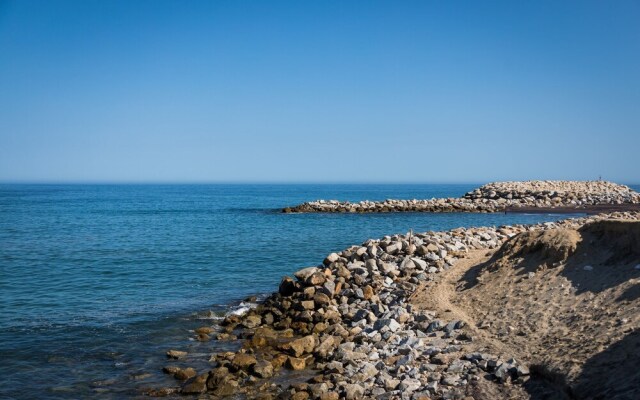 2BR Surf Loft | Beachside with Open Terrace