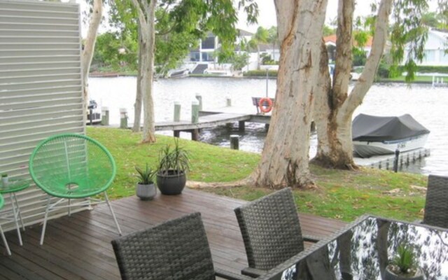 Noosa Entrance Waterfront Resort