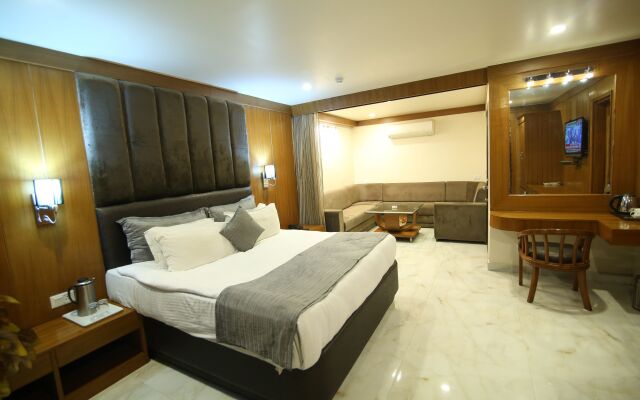 Oyo 11647 Hotel Metro
