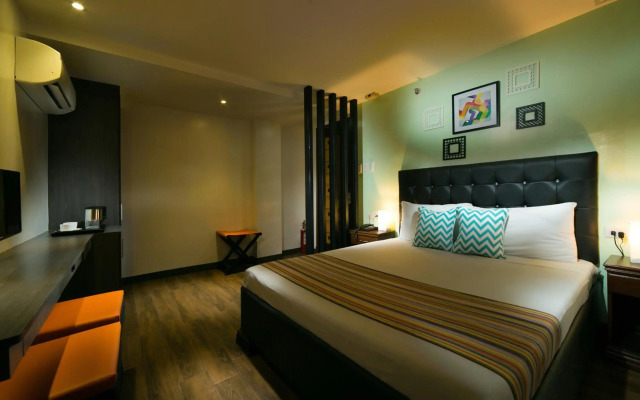 950 Condotel