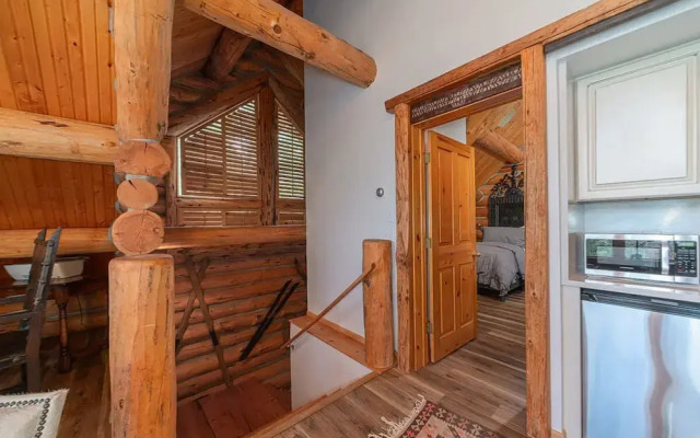 Absolutely Amazing Slopeside Mountain Lodge With spa