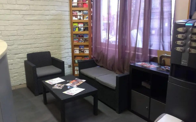 Hipotel Paris Gambetta Republique