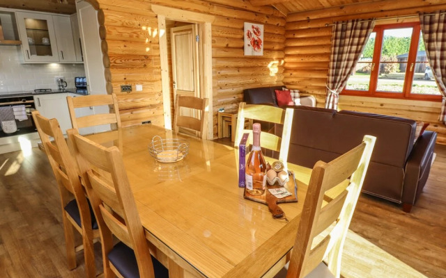 Elm Lodge