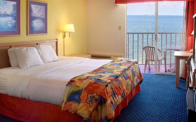 Magnuson Hotel Marina Cove