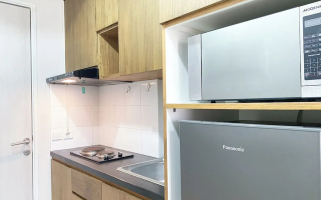 Good And Comfy Studio At Azalea Suites Apartment