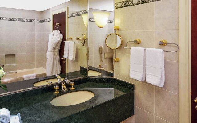 Mövenpick Grand Al Bustan Dubai