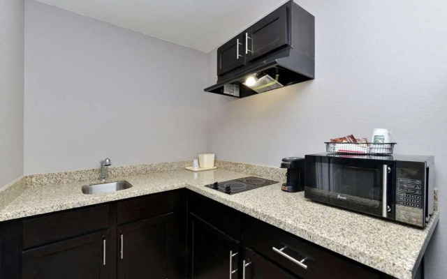 Quality Inn Suites Cotulla