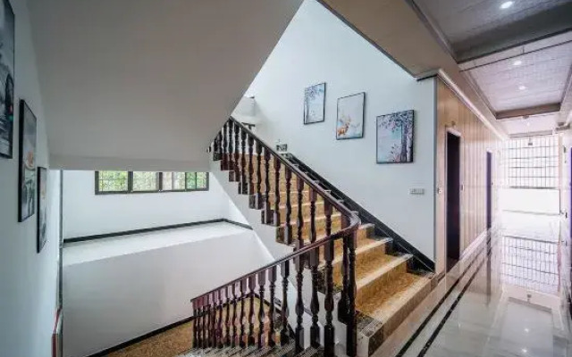 Longhushan Hanxiangju Homestay