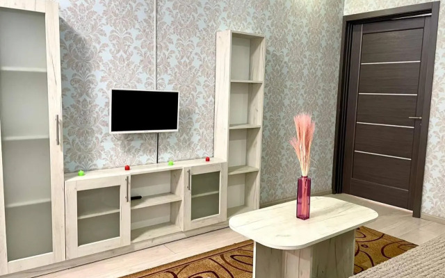 Студия возле Французского бульвара