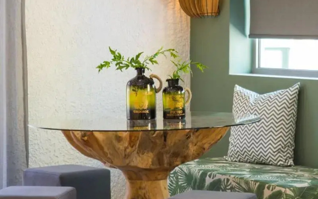 Sunshine Boutique Hotel