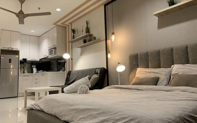 Mercu Summer Suites Freluxe Homestay