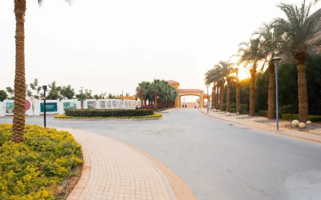 Imperial & Inviting 3bdr Duplex w/ Roof @new Cairo