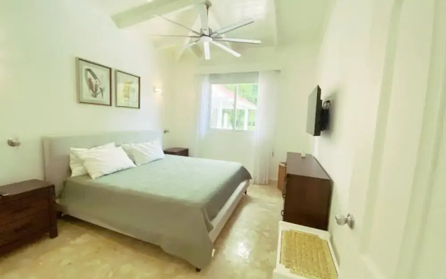 Seasideserenity - Luxury Villa Steps From The Beach