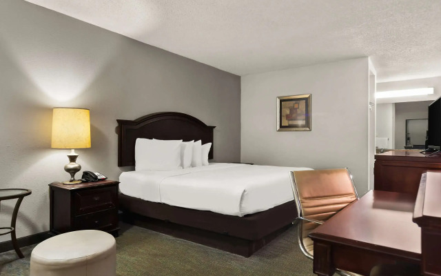 Rodeway Inn