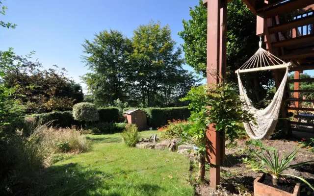 The Garden Apartment, Near Airport & City