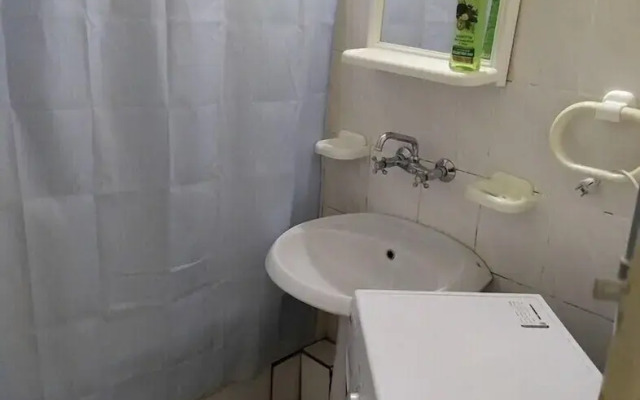 Guest House near Mirabad Bazaar