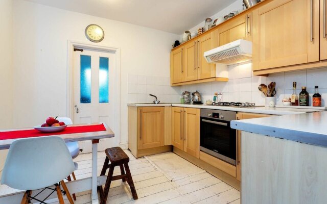 Archway Hideaway