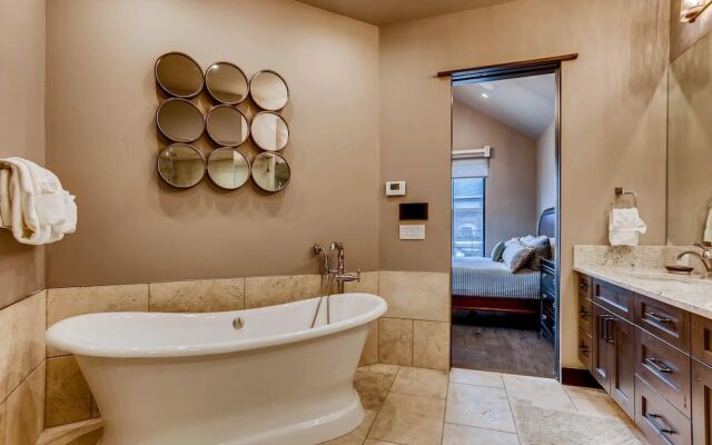 Disconnect at the Breck Connect