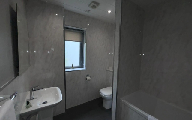 Richmond Park Hotel