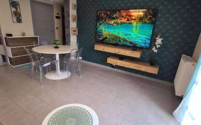 "Chez Claudel" Modern T3 apt with balcony in Marseille