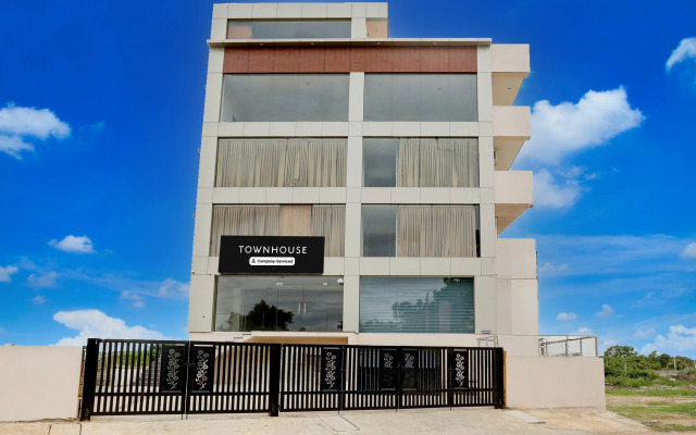 Super Townhouse Maralkunte near Shree Kateramma Temple