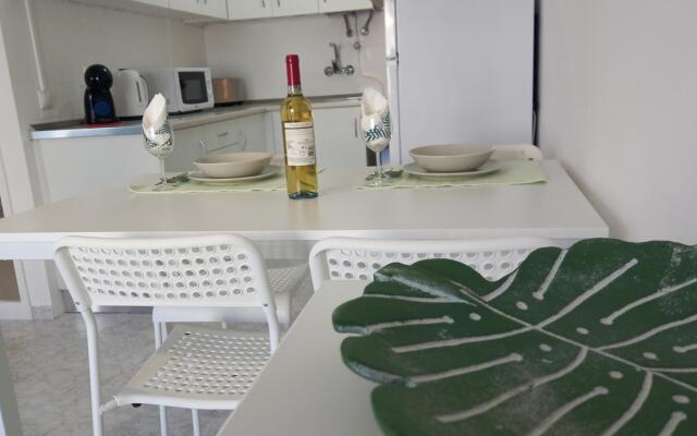 T0 Miratlantico 2C- 80mt Praia & WIFI