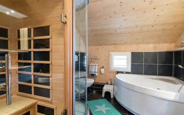 Chalet With Infrared Sauna