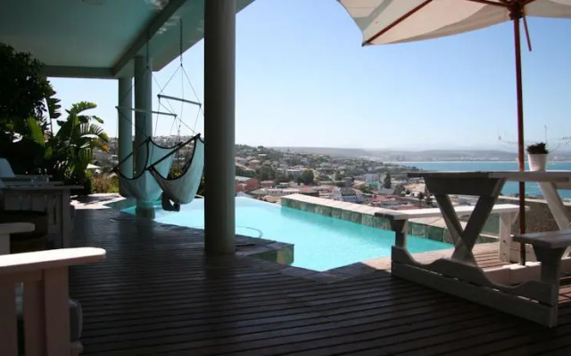 3ColoursBlue Guest House