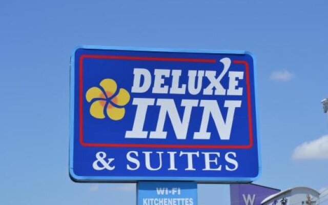Deluxe Inn and Suites Weslaco