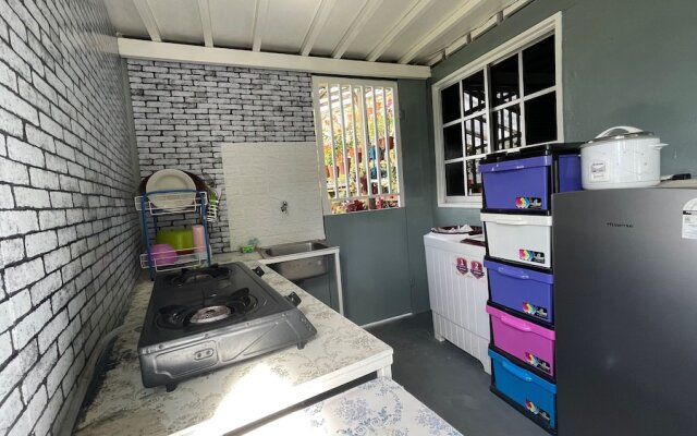 OYO Home 90704 Kds Garden & Stay