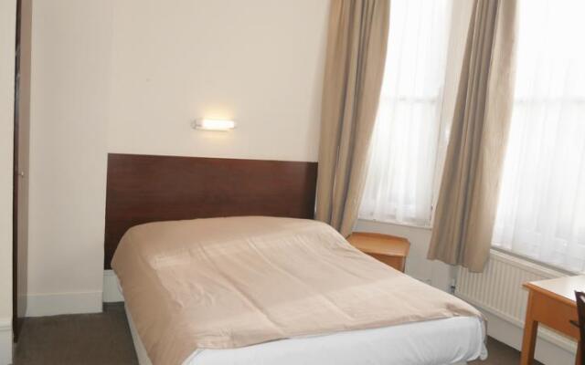 Queens Hotel