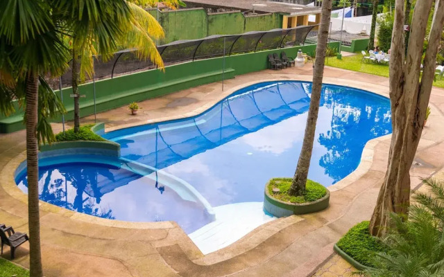 Hotel y Restaurante El Arco