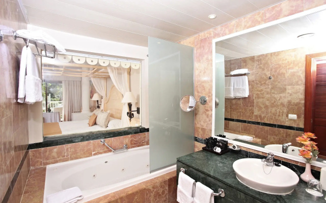 Grand Bahia Principe Aquamarine