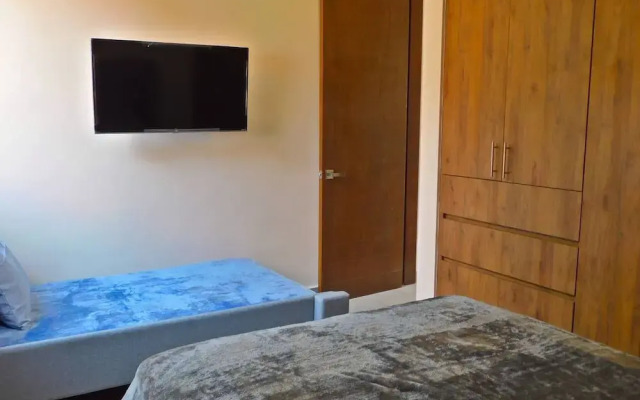 Roomy Apt With Private Terrace - Amazing Amenities