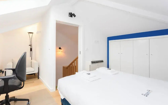 Colorwave Terrace House