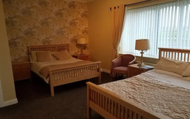 The Mayfair Lodge Family Suite
