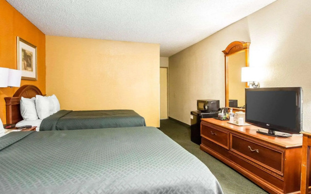 Quality Inn near Downtown Tucson