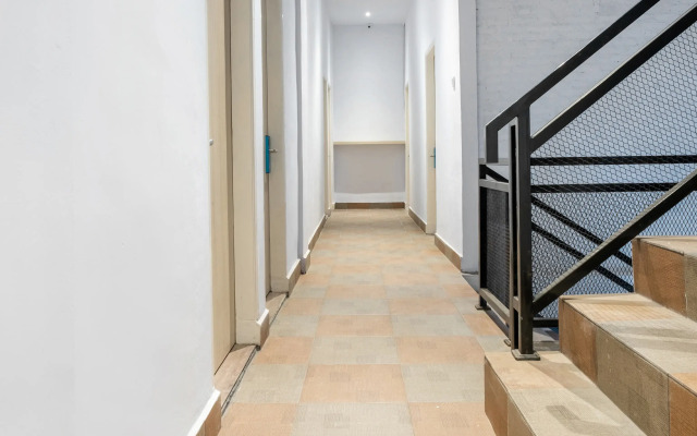 Super OYO 3150 Theodore Homestay