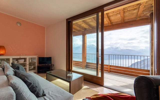 Willow Apartment with Lakeview