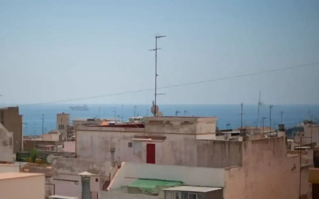 Th04 Atico con Terraza y Aire Acond en Taragona